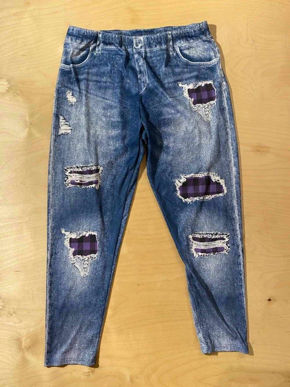 Distressed Denim Color Leggings with Purple Plaid Patch 4XL (RD)